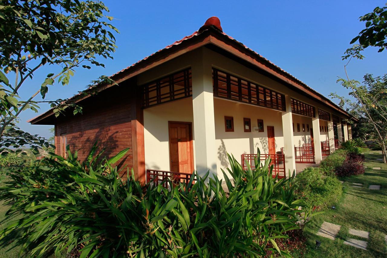 Aureum Palace Hotel & Resort Nay Pyi Taw Naypyidaw Buitenkant foto